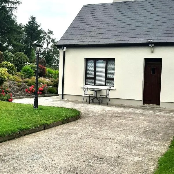 Farnaught Farmhouse Apartment, Lough Rynn, Mohill，位于利特里姆的酒店