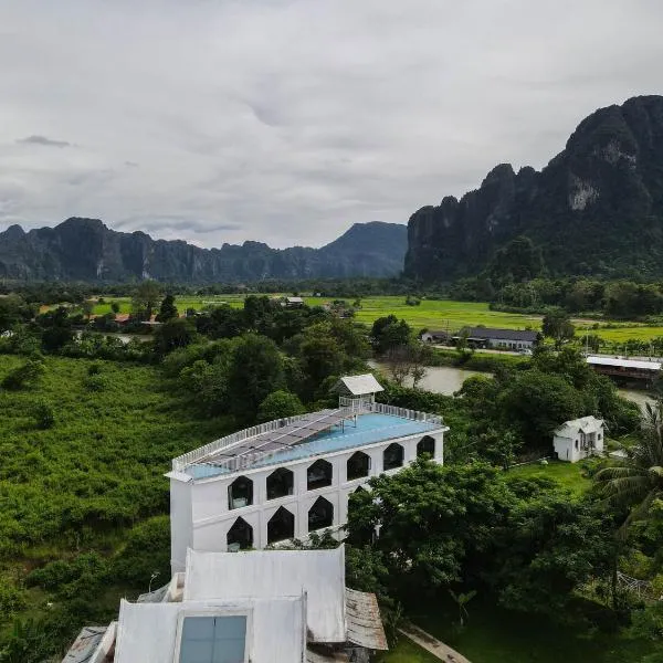 Vangvieng Lina hotel，位于Ban Khouaphan的酒店