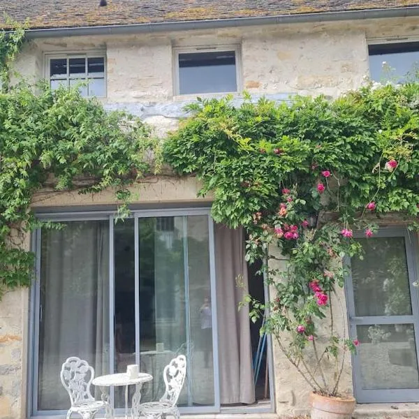 Belle maison, 2 chambres dans corps de ferme - logement Raphaël，位于Villiers-sous-Grez的酒店
