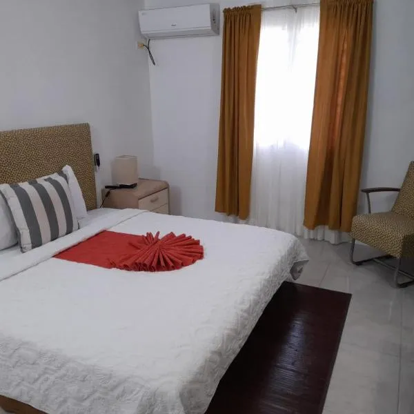 Cattleya Flor Hotel，位于奥拉涅斯塔德的酒店