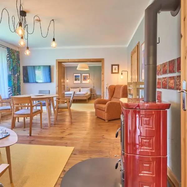 Familiennest am MüritzSee mit Kamin & Sauna，位于Sietow Dorf的酒店