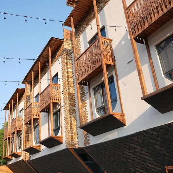 Taniqinn Dilijan Cottages，位于迪利然的酒店