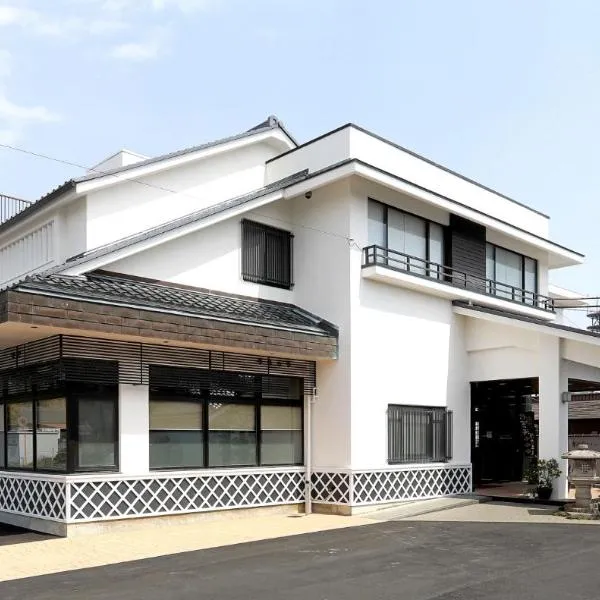 拉库苏仁酒店，位于甲府的酒店