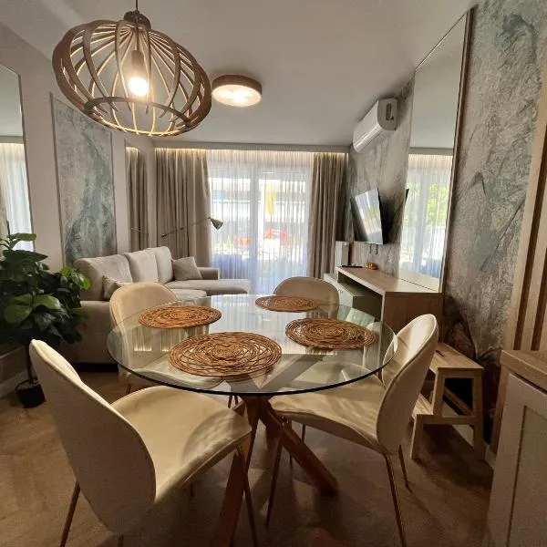 Luksusowy Apartament przy plaży，位于格里兹鲍的酒店