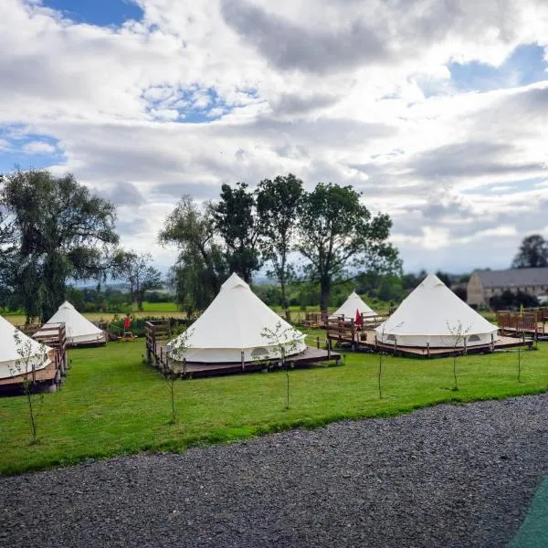 Glamping Komarno，位于Leszczyniec的酒店