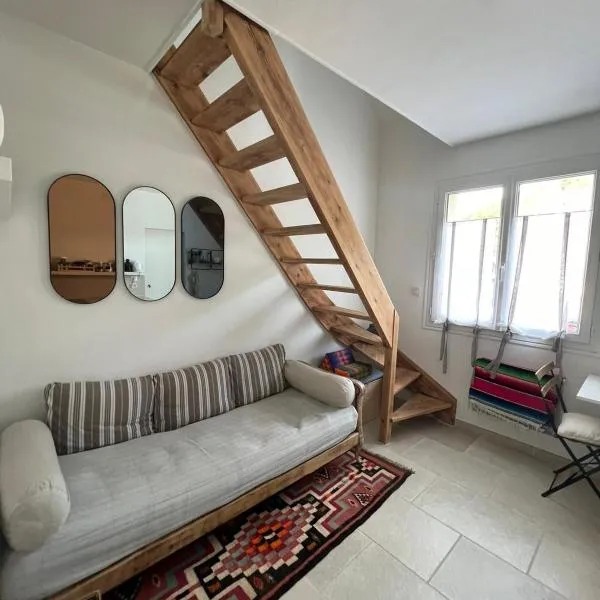 Gipsy Chic Duplex on the beach，位于卡罗莱的酒店