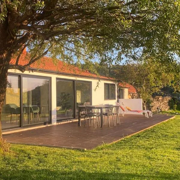 Casa do Sol - Natureza & Lazer - Serra da Freita，位于阿鲁卡的酒店