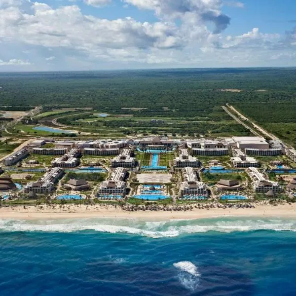 Hard Rock Punta Cana Coral Bay II apartment 2 BR by BTC Crypto Group，位于蓬塔卡纳的酒店
