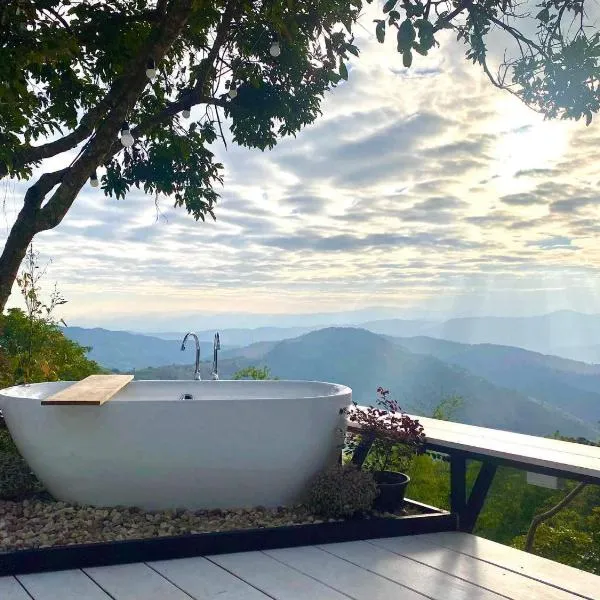 One villa coffee farm stay 2，位于Ban Huai Khai的酒店