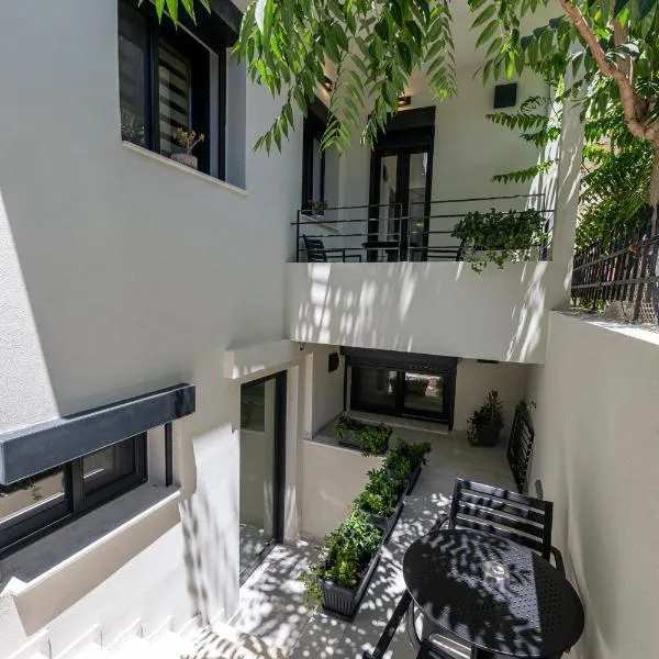 Semi-basement Apartment - Asklipiou Cube，位于卡拉马塔的酒店