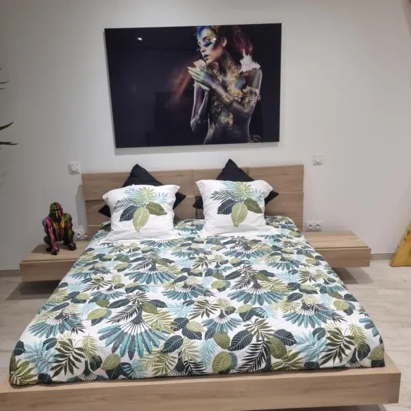 Love Room，位于Bassan的酒店