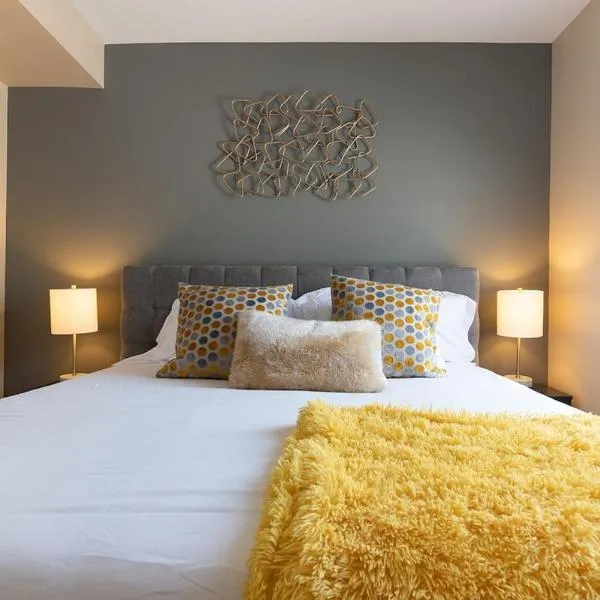 Modern Suitevipwifipool2 King Bedsac，位于圣塔克拉瑞塔的酒店