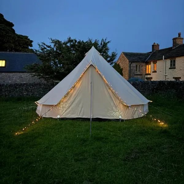 Beehive Bell Tent，位于巴克斯顿的酒店