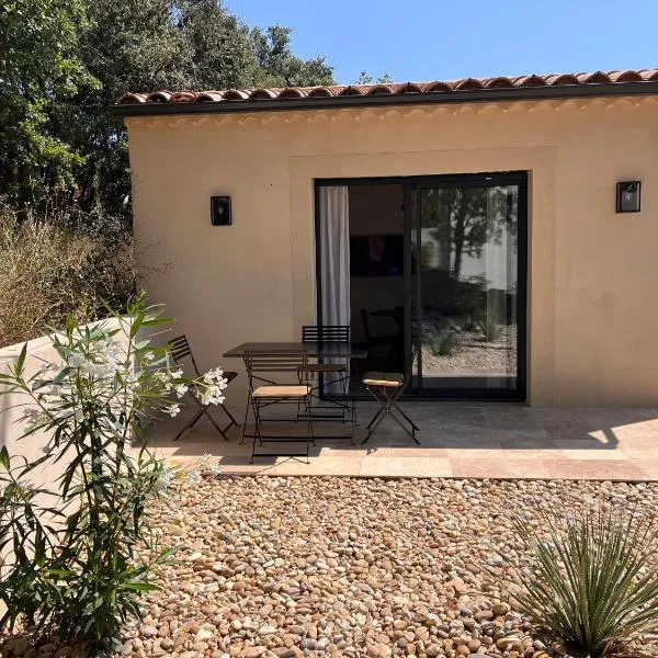 Appartement à 10 min du centre ville d'Uzès，位于Aigaliers的酒店