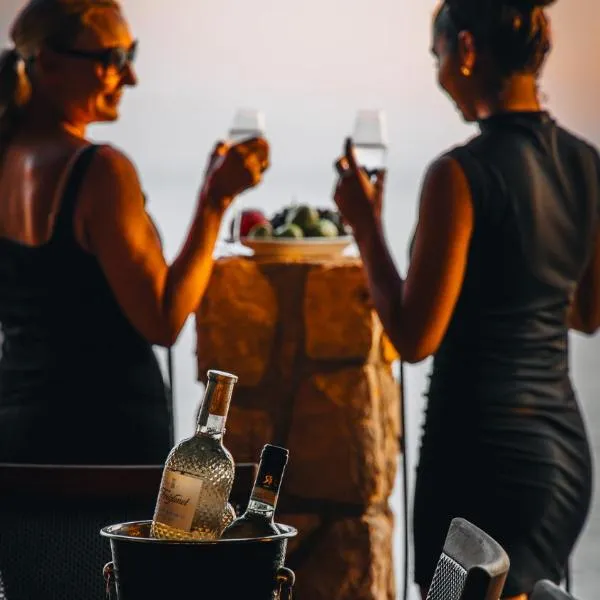 Sveti Luka private beach，位于多布拉沃达的酒店