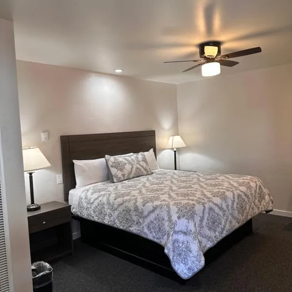 Lee Vining Motel，位于利韦宁的酒店