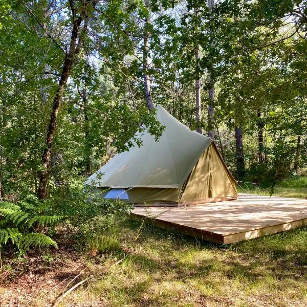 Camping la Kahute - Tente tipi au coeur de la fôret，位于卡尔康的酒店