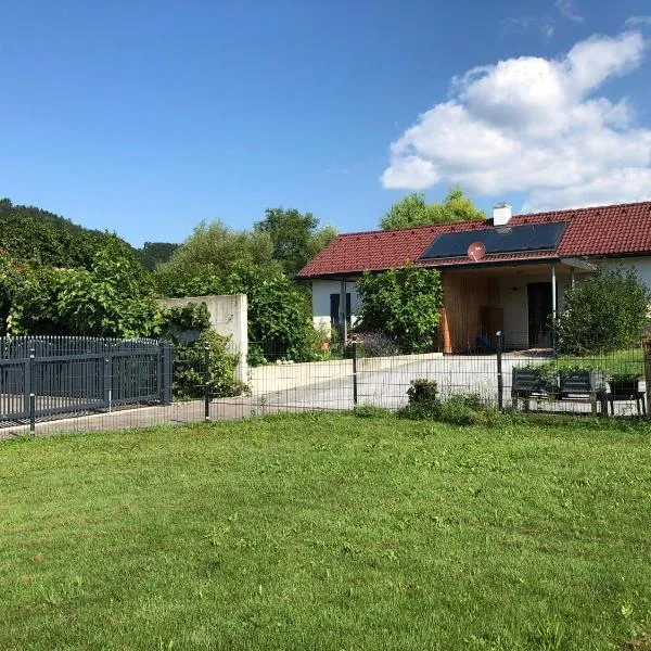 Haus Teichblick Thannhausen bei Weiz，位于Oberdorf bei Thannhausen的酒店