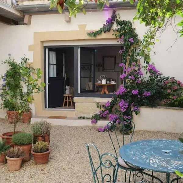 Les Songes d'Augustine，位于Aigues-Vives的酒店