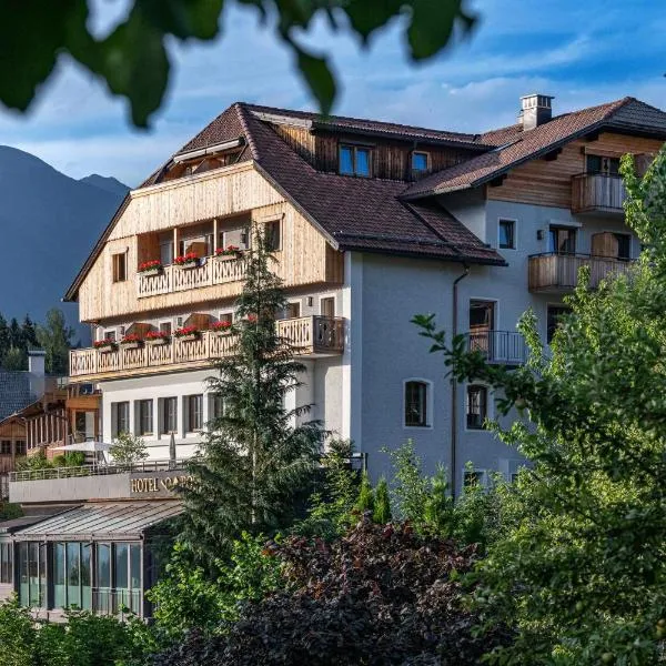 Hotel Post - Olang，位于瓦尔道拉的酒店