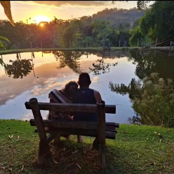 Pousada Terra do Sossego com Passeio Grátis- Aluga Suítes e Ganha Passeio，位于皮雷诺波利斯的酒店