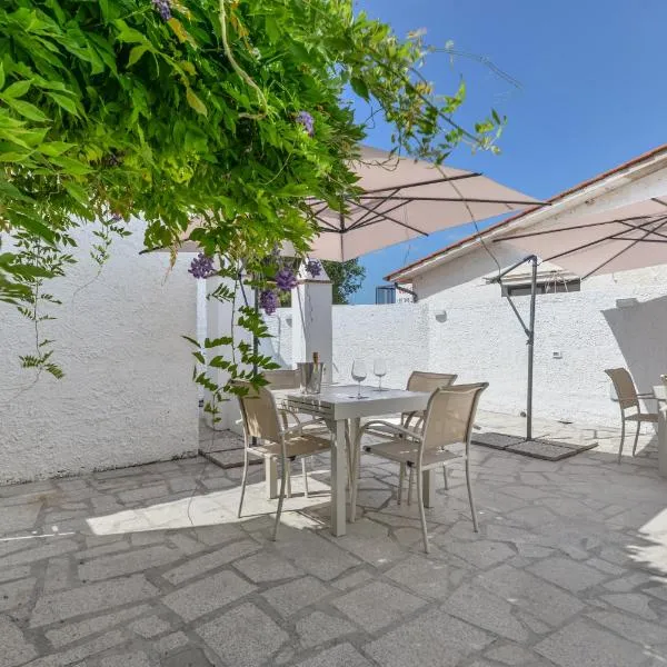 Casina Napoleonica，位于拉科纳的酒店