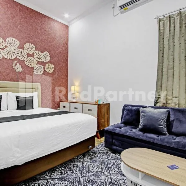 House n Coffee 55 Temanggung RedPartner，位于Temanggung的酒店