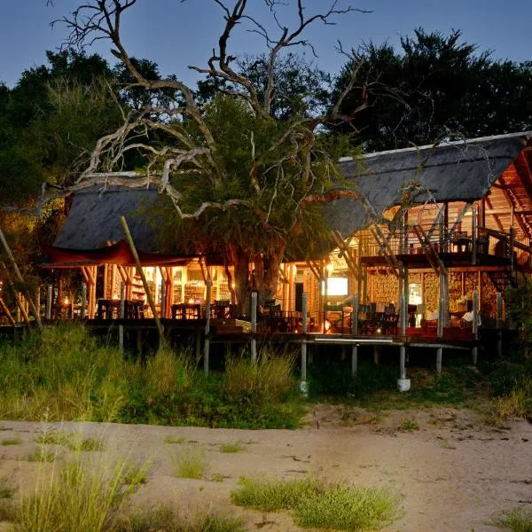Rhino Post Safari Lodge，位于斯库库扎的酒店