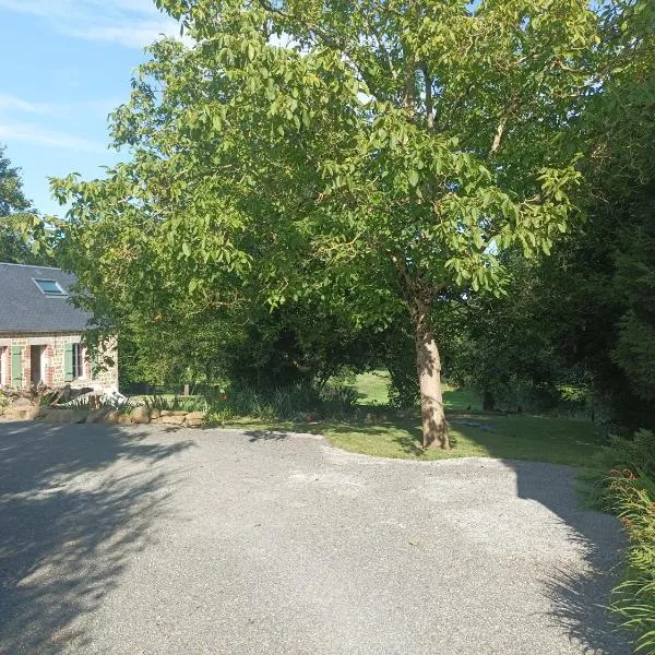 Gite Le Nymphéa, La Cambre，位于Saint-Aubert-sur-Orne的酒店