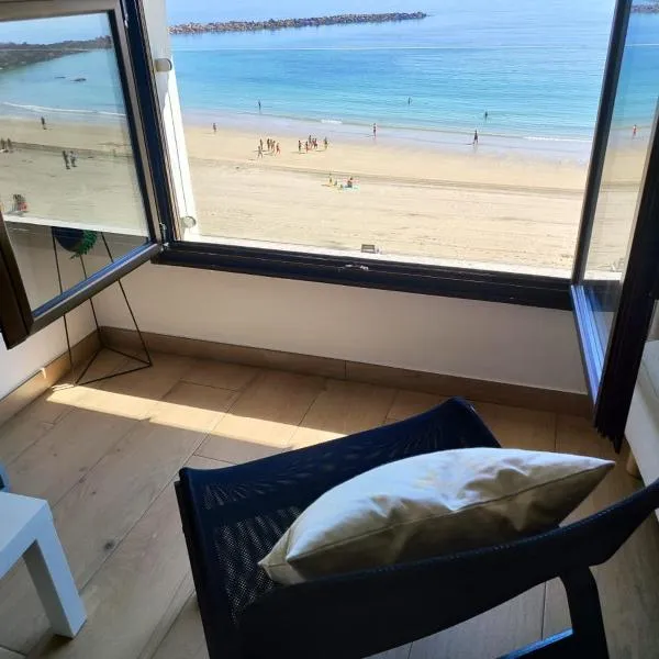 Burela Mariña Playa，位于布里拉蒂卡波的酒店