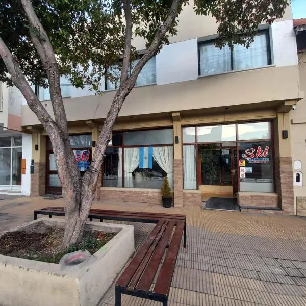 滑雪酒店，位于埃斯克尔的酒店