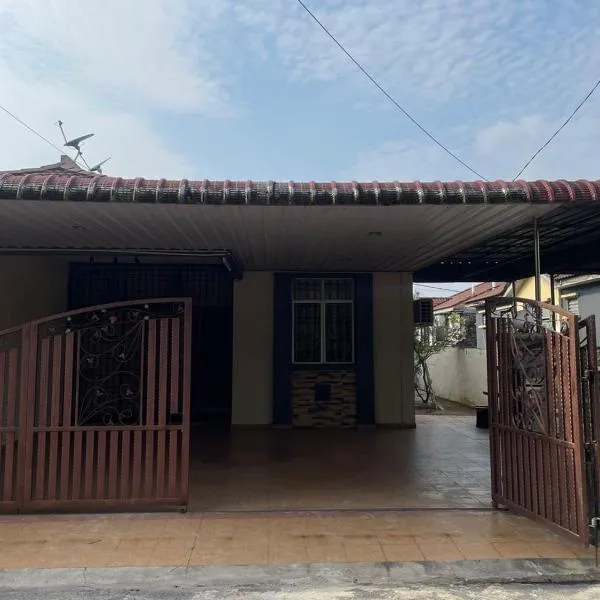 Aqil Homestay Lunas Kulim for Mslim only，位于Lunas的酒店