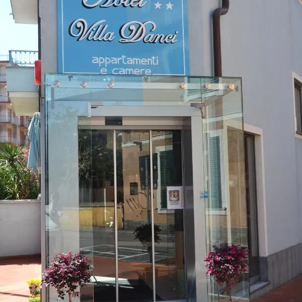 Rooms&Apartments Hotel Danci，位于博尔盖托桑托斯皮里托的酒店