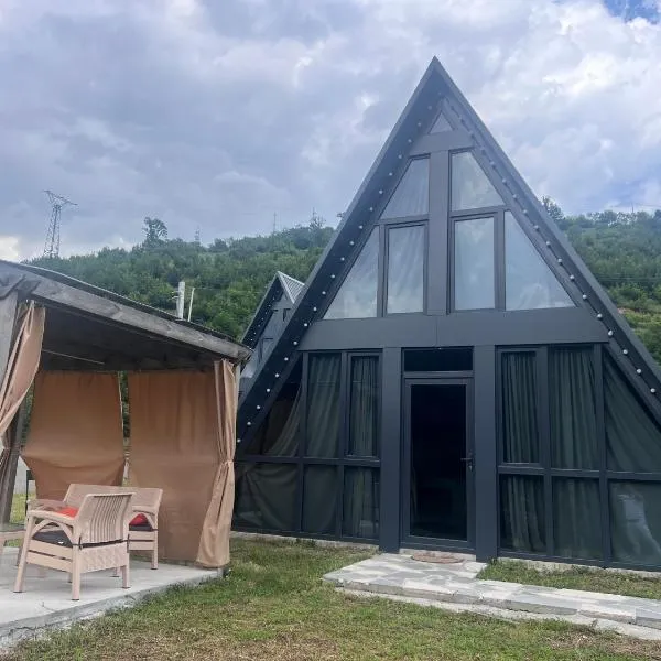 Green Villa Resort White，位于迪利然的酒店