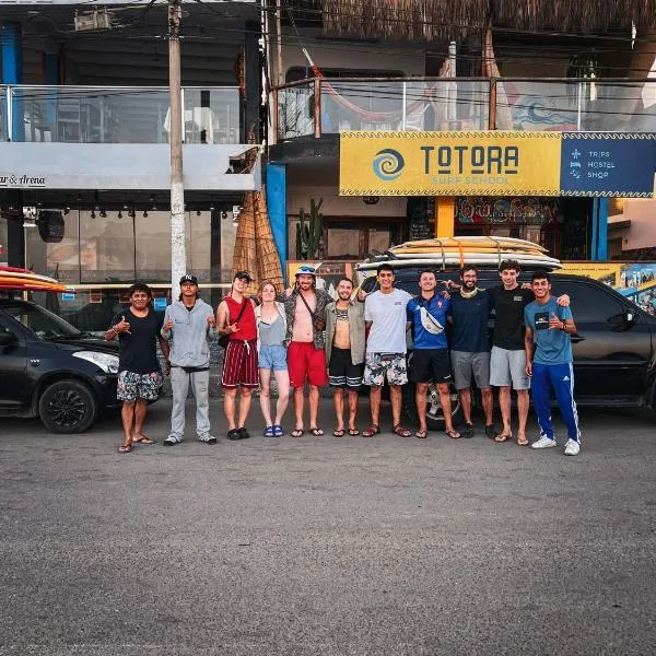 Totora Surf Hostel，位于万查科的酒店