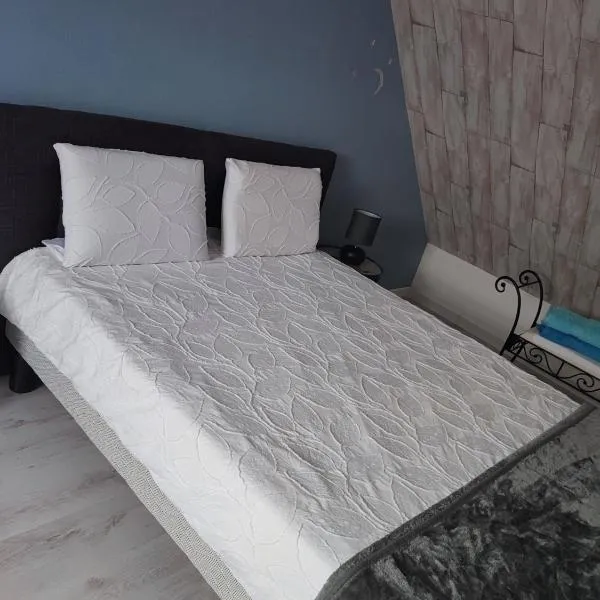 Monts repos!，位于Monts的酒店