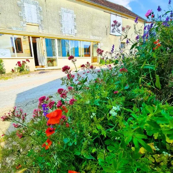 Maison Bienvenue chez Mémé，位于特雷尼的酒店