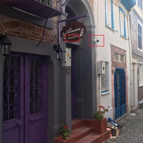 Almina Kantarcı Pansiyon，位于艾瓦勒克的酒店