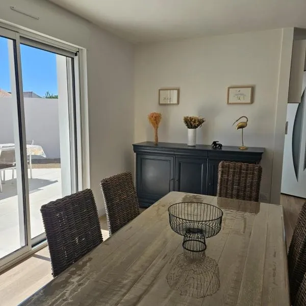 MAISON de Vacances Entière à 10 mn de La Rochelle，位于Dompierre-sur-Mer的酒店