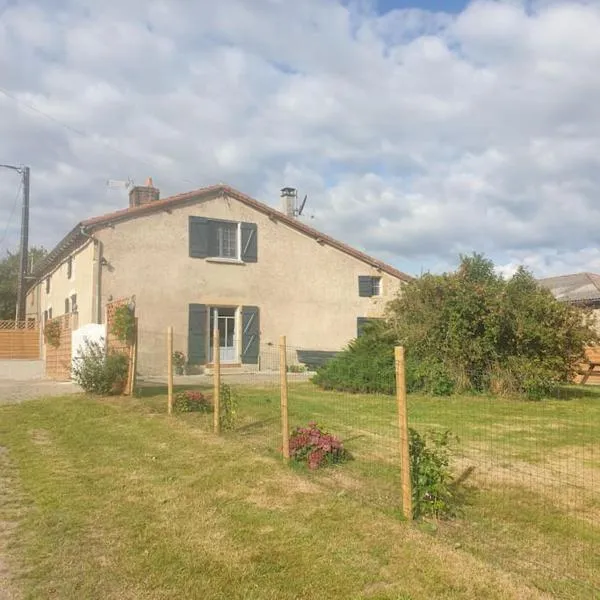 Gîte le temps de vivre，位于Pressac的酒店