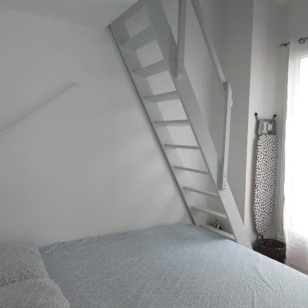 Chambre familiale，位于卡尚的酒店