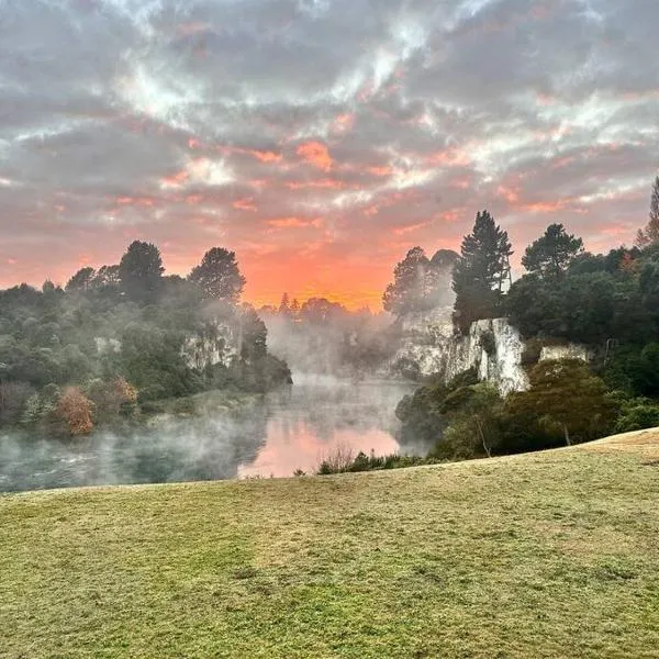 Sugar Cliff Vista Couples Retreat，位于陶波的酒店