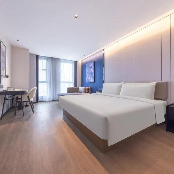 武汉高铁站杨春湖亚朵酒店，位于武汉的酒店