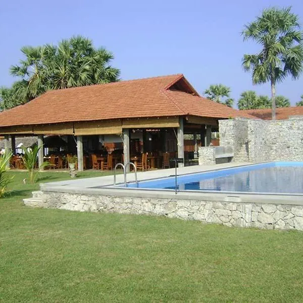 Thompukandam Village Resort，位于Nintavur的酒店