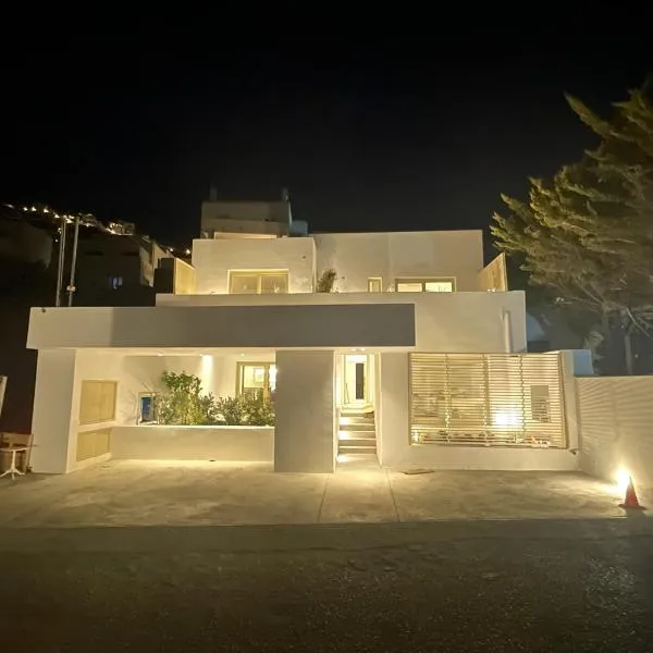 Casa Suites Mykonos，位于圣斯特凡诺斯的酒店