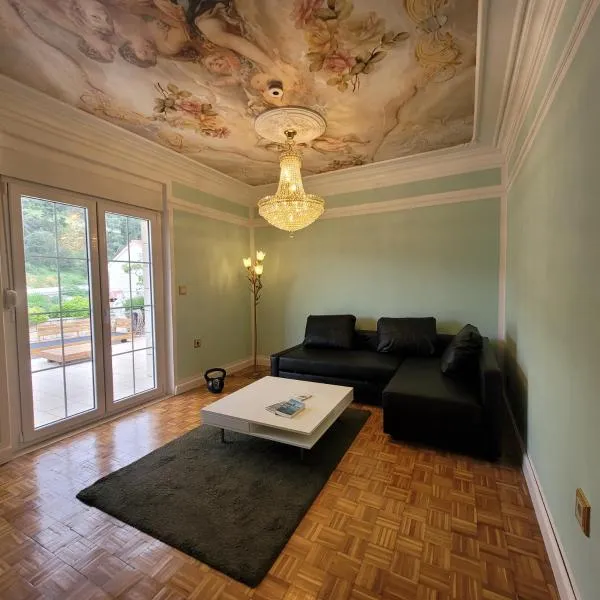 Apartment Bakarosa，位于普契什查的酒店