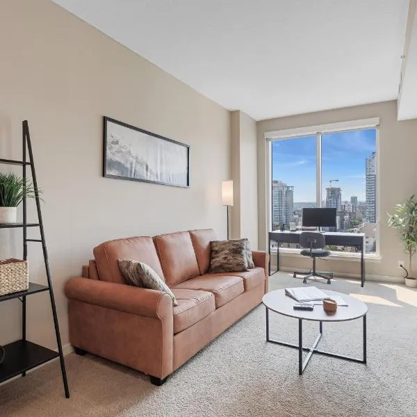 Heart of Downtown Calgary Spacious Luxury Condo with Stunning Views and Premium Amenities，位于卡尔加里的酒店