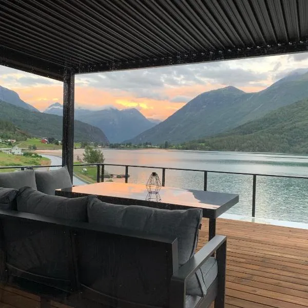 Stryn Golden Resort - Prince，位于因维克的酒店