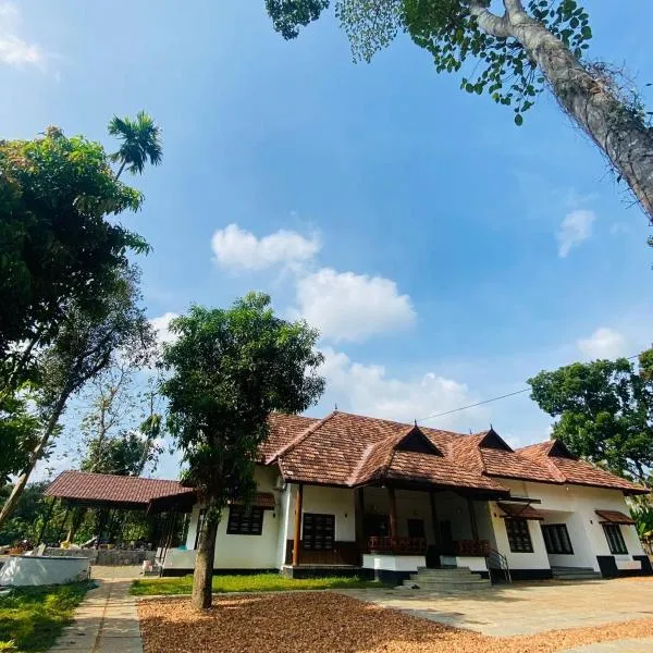 Teal Heritage Villa，位于Kuttāttukulam的酒店