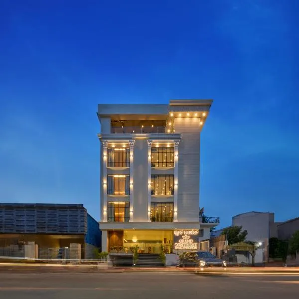 Grand Continent Mysore A Sarovar Portico Affiliate Hotel，位于迈索尔的酒店